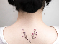 Минимализм на коже: идеи для женской татуировки