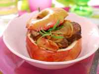 Запеченные яблоки с куриной печенью