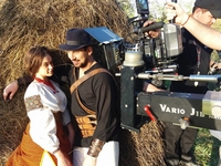 Мария Яремчук в вышиванке: в Сеть попали фото звезды на съемках сериала