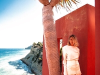 LAYAH сняла новый завораживающий клип