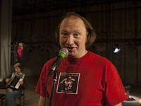 55-летний Юрий Гальцев завел молодую любовницу - СМИ