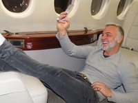 Джанлука Вакки в нижнем белье станцевал на каблуках