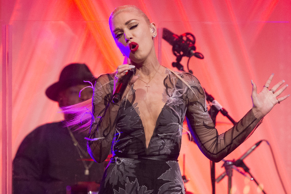 Гвен Стефани выступила на прощальном ужине Барака Обамы