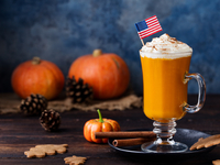 Латте с тыквой и пряностями: три осенние идеи