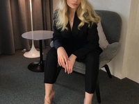 Дочь пресс-секретаря Путина устроила фотосессию в московском метро