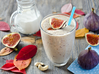 Смузи из инжира и кешью