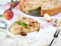 Яблочный пирог со сметаной: ТОП-5 рецептов