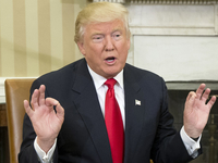 Дональд Трамп отказался от президентской зарплаты