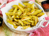 Картошка по-деревенски в рукаве