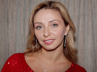 Жена пресс-секретаря Путина вывела на публику дочь в прозрачном платье