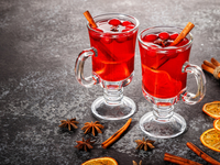 Напитки из клюквы: ТОП-5 рецептов