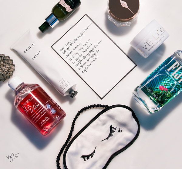 Пять косметических средств, без которых не обойтись в путешествии