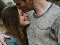 Женские хитрости: как склонить его к первому шагу