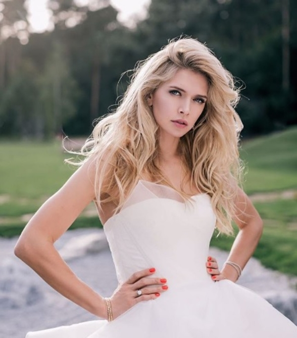 Вера Брежнева получила две музыкальные премии в Нью-Йорке