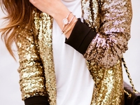 Что надеть на корпоративную вечеринку: советы стилиста