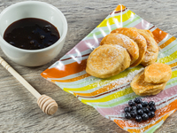 Постные оладьи из дрожжевого теста