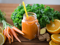 Детокс-коктейль из моркови, имбиря и цитрусовых