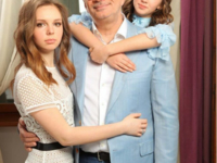 Дочь Меладзе поздравит украинцев с новым годом на Первом канале