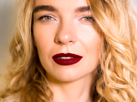 Макияж на Новый год: акцент на губы