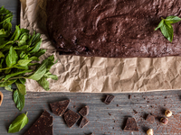 Постный шоколадный пирог с грецкими орехами