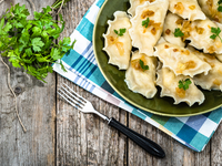 Постные вареники с картошкой и грибами