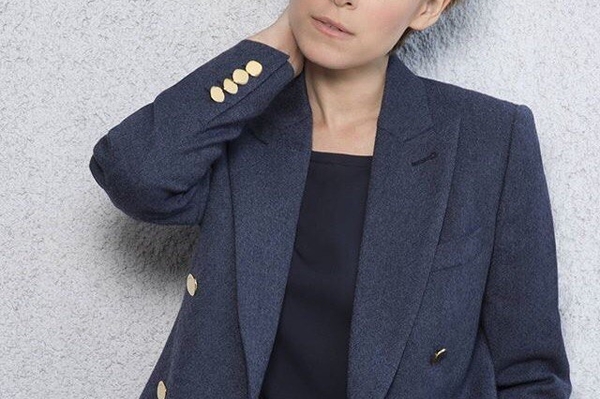 vk.com/kate_mara