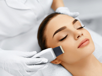 Чистка лица в салоне: советы дает косметолог