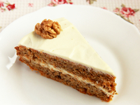Морковный торт с грецкими орехами