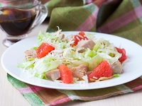 Салат из курицы с грейпфрутом: три вкусные идеи