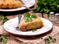 Фриттата с картофелем и беконом