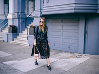 Пять способов освежить черное платье