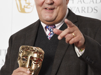 BAFTA 2017: ведущий церемонии назвал Трампа "законченным идиотом"