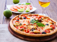 Пицца с морепродуктами: три вкусные идеи