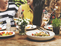 Праздничный ужин на 8 марта: ТОП-5 рецептов