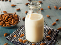 Чем полезно зерновое молоко