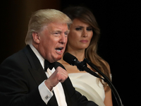 Дональд Трамп ночует с женой в разных комнатах