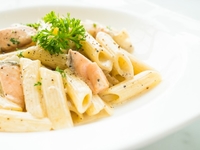 Паста с лососем: ТОП-5 весенних рецептов