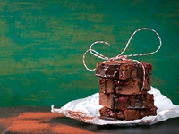 Брауни с вишней и кокосом