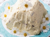 Заварная творожная пасха с орехами и сухофруктами