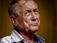 Поэт Евгений Евтушенко госпитализирован в тяжелом состоянии