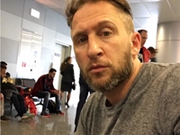 Оскар Кучера рассказал, как отыграл с коллегами спектакль без Воробей в Киеве