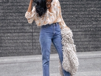 Как носить джинсы весной: стильные варианты