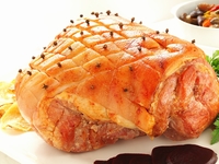 Пасхальная ветчина в абрикосовой глазури