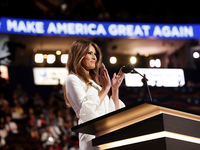 Меланья Трамп отсудила у британской газеты три миллиона долларов