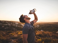 Энергетики против печени: о чем нужно знать