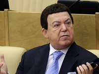 Кобзон о состоянии своего здоровья: Недавно головой быка убил