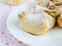 Конвертики из песочного теста с творогом