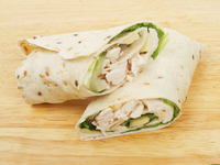 Рулеты из лаваша с индейкой и зеленью