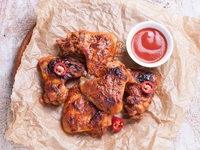 Куриные крылышки на гриле: три вкусные идеи