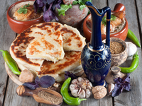 Хачапури с сыром на сковороде